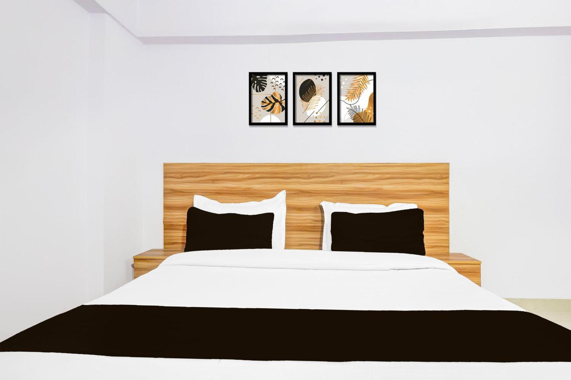 Hotel O Ocean Plaza Нью-Дели Экстерьер фото