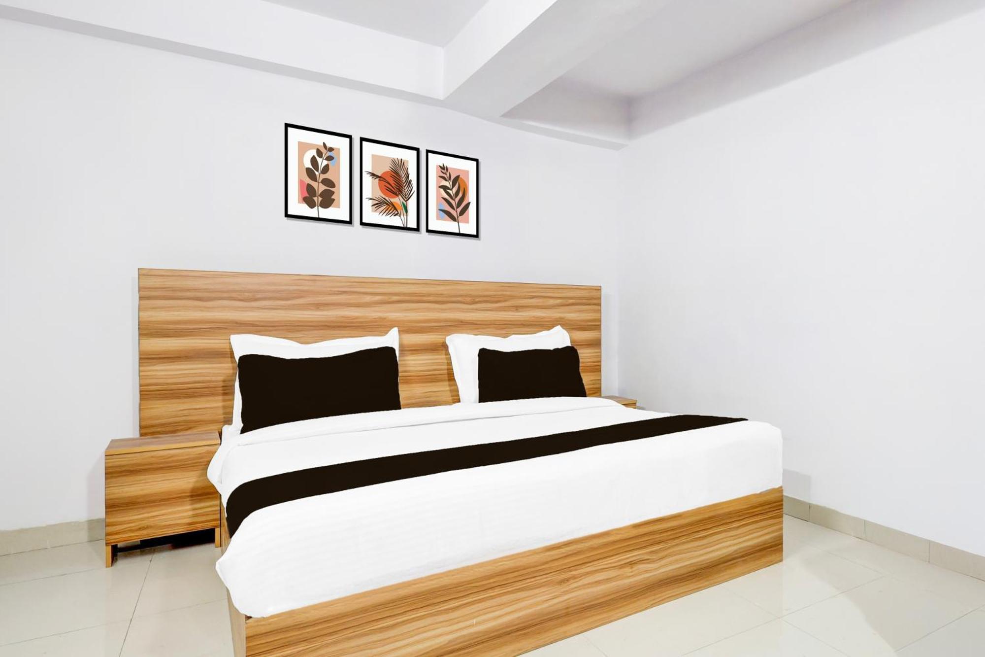 Hotel O Ocean Plaza Нью-Дели Экстерьер фото