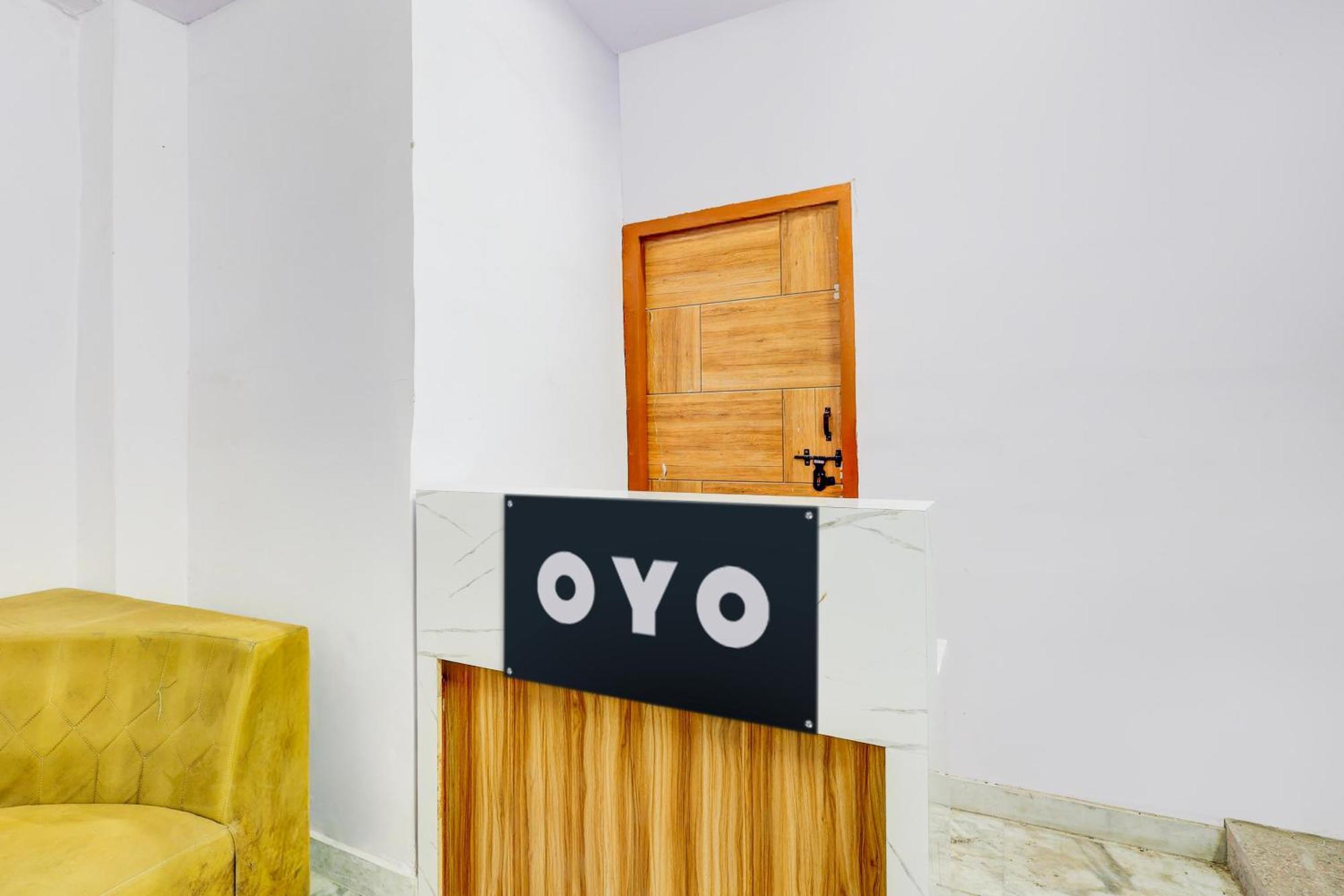 Hotel O Ocean Plaza Нью-Дели Экстерьер фото
